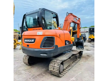 Rupsgraafmachine DOOSAN DX60