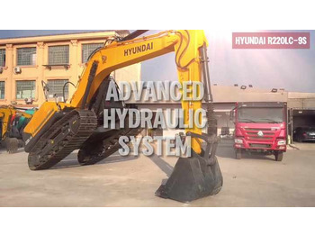 Rupsgraafmachine HYUNDAI