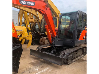 Rupsgraafmachine DOOSAN DH55