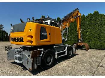 Mobiele graafmachine LIEBHERR LH 22 M