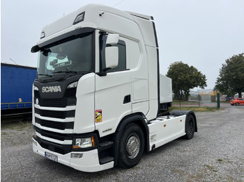 Vrachtwagen SCANIA S 450