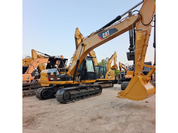 Rupsgraafmachine CATERPILLAR 320D2