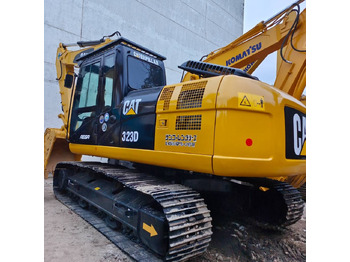 Rupsgraafmachine CATERPILLAR 323D