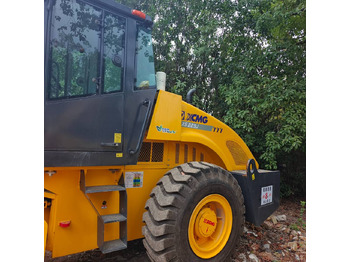 Schapenpootwals/ Grondverdichter XCMG XS223J