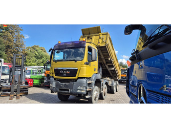 Kipper vrachtwagen MAN TGS 35.480