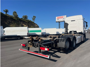 Containertransporter/ Wissellaadbak vrachtwagen Renault T430: afbeelding 4