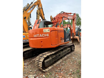 Rupsgraafmachine HITACHI ZX135
