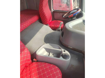 Kipper vrachtwagen SINOTRUK HOWO