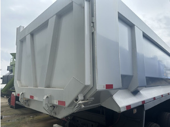 Kipper vrachtwagen SINOTRUK HOWO