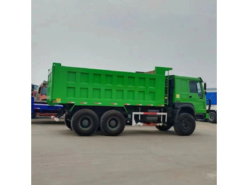 Kipper vrachtwagen SINOTRUK HOWO