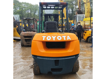 Diesel heftruck TOYOTA FD50: afbeelding 5