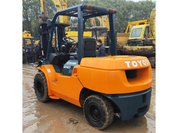Diesel heftruck TOYOTA FD50: afbeelding 4