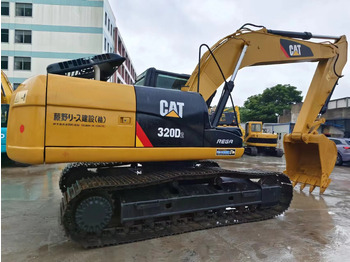 Rupsgraafmachine CATERPILLAR 320D2