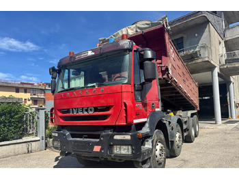 Kipper vrachtwagen IVECO Trakker