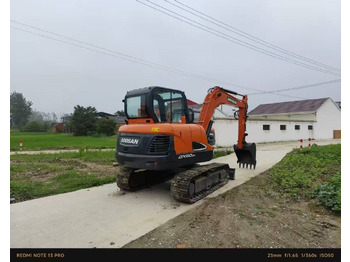 Minigraafmachine DOOSAN DX60