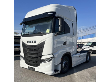 Trekker IVECO S-WAY