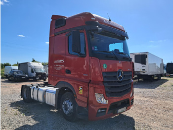 Trekker MERCEDES-BENZ Actros
