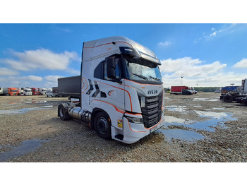 Leasing  IVECO AS440ST/FP LT LNG CIĄGNIK SIODŁOWY IVECO AS440ST/FP LT LNG CIĄGNIK SIODŁOWY: afbeelding 1