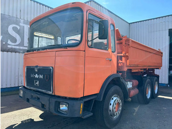 Kipper vrachtwagen MAN