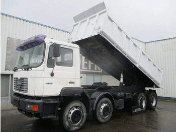 Kipper vrachtwagen MAN 35.364