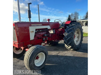 Tractor INTERNATIONAL