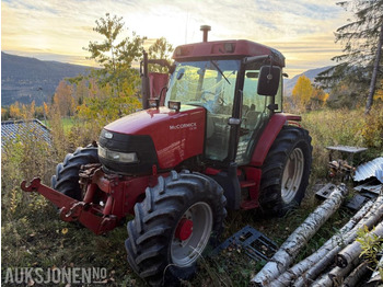 Tractor McCORMICK