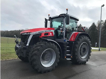 Tractor MASSEY FERGUSON