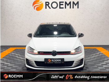 Sedan VOLKSWAGEN