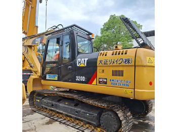 Rupsgraafmachine CATERPILLAR 320D2