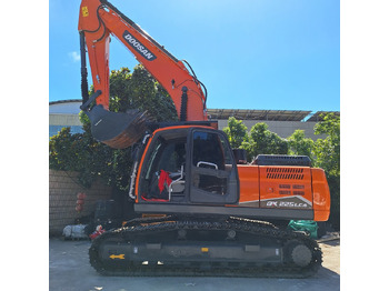 Rupsgraafmachine DOOSAN DX225LCA