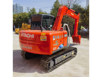 Rupsgraafmachine HITACHI ZX60