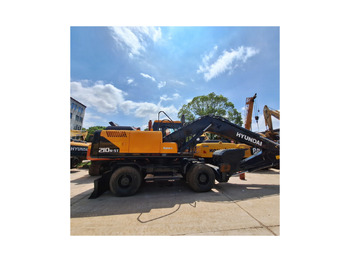 Mobiele graafmachine HYUNDAI