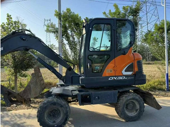 Mobiele graafmachine DOOSAN DX60W