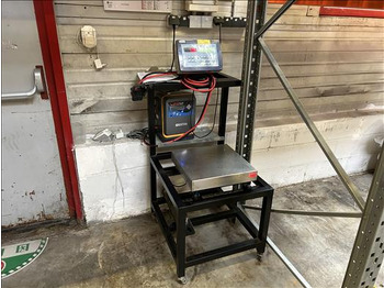 Voedselverwerkende machine