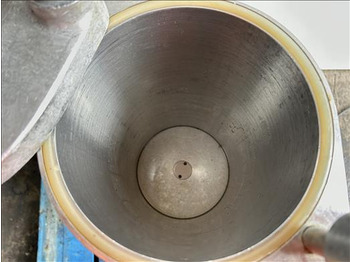 Voedselverwerkende machine Ramon SC13 Sausage filler: afbeelding 3 Voedselverwerkende machine Ramon SC13 Sausage filler: afbeelding 3