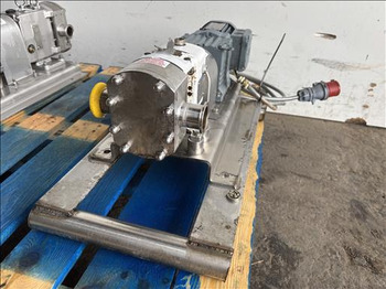 Voedselverwerkende machine
