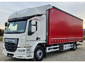 Schuifzeilen vrachtwagen DAF LF