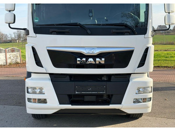 Schuifzeilen vrachtwagen MAN TGM 15.290 / FIRANKA / 2016R / KLIMA POSTOJOWA /SPROWADZONY/ 8T ŁADOWNOŚĆ / 17 PALET / E6  / WINDA /: afbeelding 4