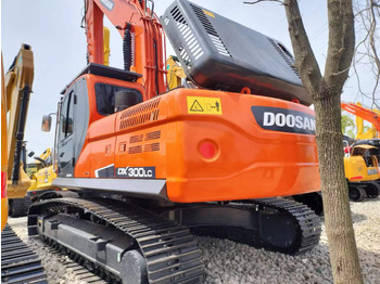 Rupsgraafmachine DOOSAN DX300