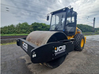 Schapenpootwals/ Grondverdichter JCB