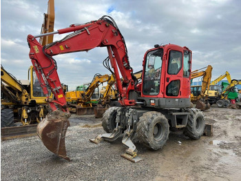 Mobiele graafmachine KOMATSU