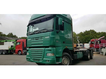 Houttransport DAF XF 105 460