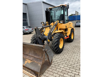 Wiellader VOLVO L30G