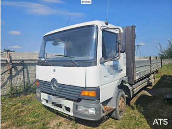 Vrachtwagen met open laadbak MERCEDES-BENZ Atego 918