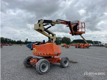 Knikarmhoogwerker JLG