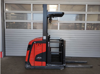 Orderverzameltruck LINDE V10