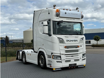 Trekker SCANIA R 580