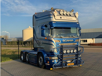 Trekker SCANIA R 450
