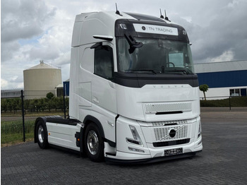 Trekker VOLVO FH13 460