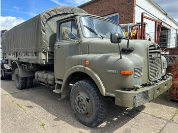 Schuifzeilen bestelwagen MAN